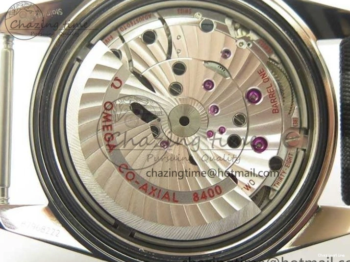 1226 EasyCare Seamaster 300 “Spectre” Limited Edition VSF 1:1 Best Edition On “007” Nato Strap A8400 Super Clone 8075